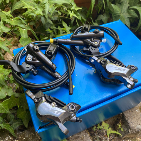 Frenos shimano xt 4 pistones  PAR